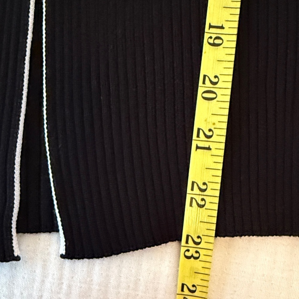 H&M Black Sleeveless Cardigan with White Piping Button Front NWT - Picture 10 of 10
